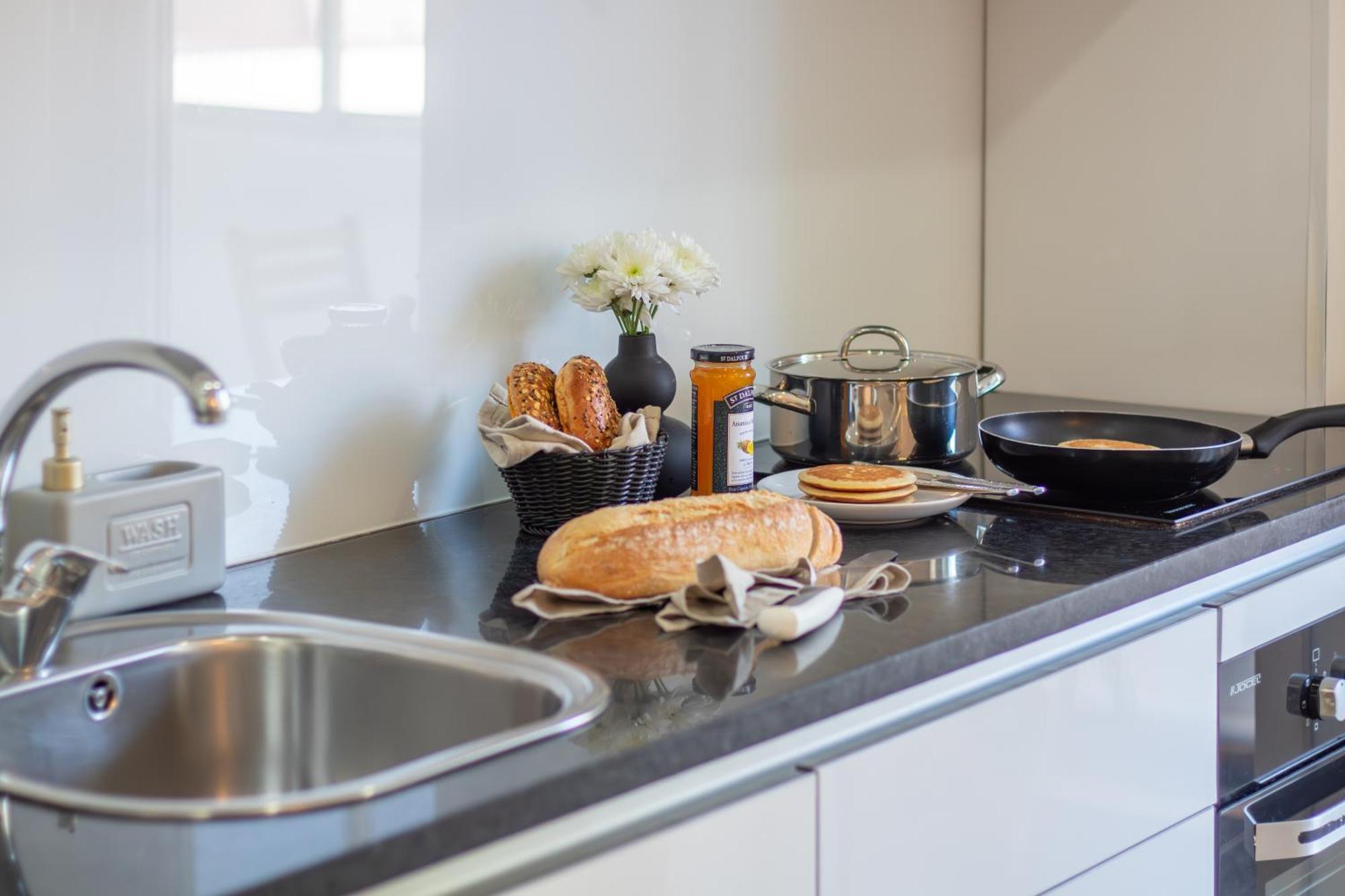 Lovelystay - Boavista Cozy Apartment Porto Eksteriør bilde